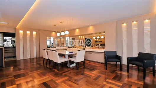 Apartamento com 3 Quartos à venda, 203m² no Mossunguê, Curitiba