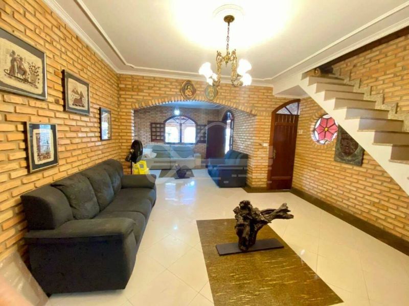 Casa com 3 quartos — Castelo, Belo Horizonte