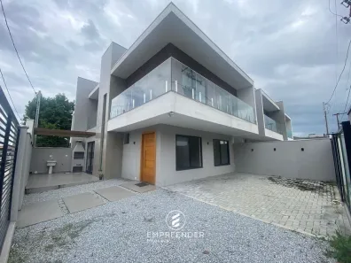 Sobrado com 3 Quartos à venda, 124m² no Vila São Vicente, Paranaguá