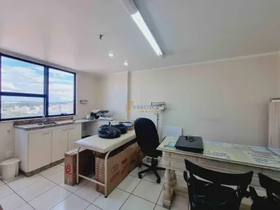 Sala Comercial com 1 Quarto para alugar, 46m² no Centro, Divinópolis