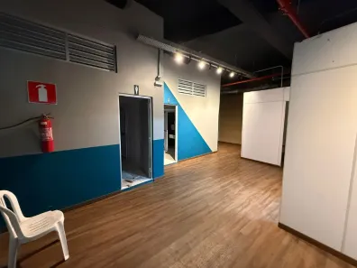 para alugar, 1800m² no Floresta, Belo Horizonte