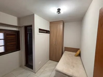 Sobrado com 5 Quartos para alugar, 277m² no Jardim São Miguel, Taboão da Serra
