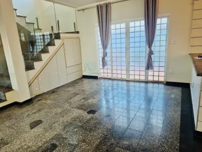 Casa com 4 Quartos para alugar, 324m² no Jardim Antártica, Ribeirão Preto