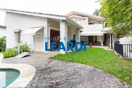 Casa com 5 Quartos à venda, 430m² no Pacaembu, São Paulo
