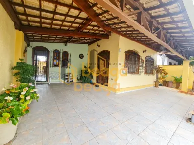 Casa com 3 Quartos à venda, 196m² no Santa Mônica, Belo Horizonte