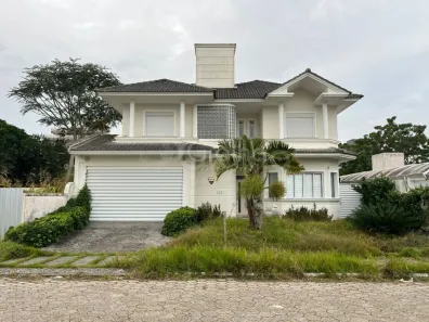 Casa com 3 Quartos para alugar, 286m² no Jurerê, Florianópolis
