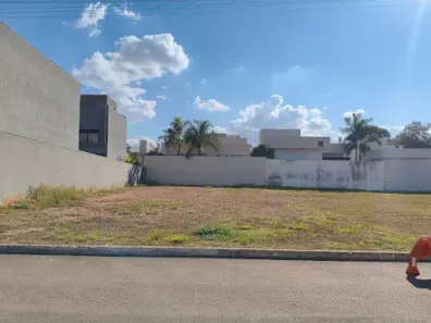 Lote/Terreno à venda, 420m² no Setor Bougainville, Anápolis