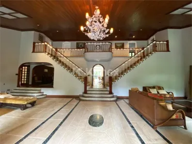 Casa com 5 Quartos para alugar, 1100m² no Fazenda Morumbi, São Paulo
