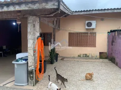 Casa com 4 Quartos à venda, 250m² no Balneário Caraguava, Peruíbe