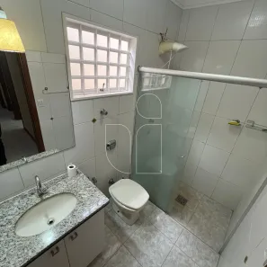 Casa com 3 Quartos para alugar, 300m² no Jardim Luciana, Marília