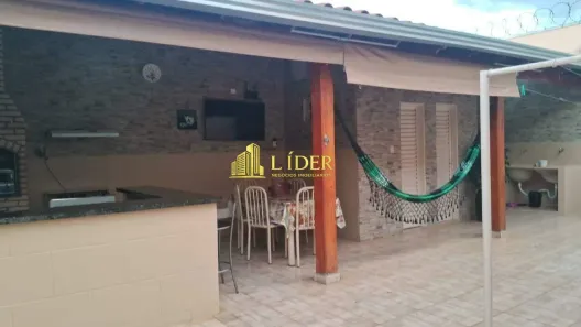 Casa com 3 Quartos à venda, 210m² no Tocantins, Uberlândia