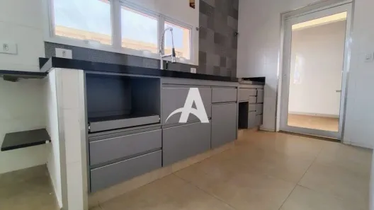 Casa com 2 Quartos para alugar, 133m² no Nossa Senhora Aparecida, Uberlândia