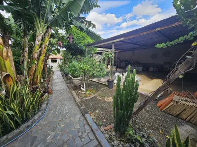 Casa com 4 Quartos à venda, 360m² no Eldorado, Contagem