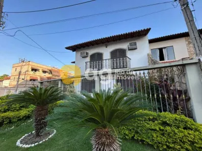 Casa de Condomínio com 4 Quartos à venda, 293m² no Vila Valqueire, Rio de Janeiro