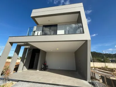 Casa com 3 Quartos à venda, 183m² no Beira Rio, Biguaçu