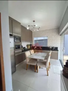 Casa com 3 Quartos à venda, 200m² no Jardim Nova Veneza (Nova Veneza), Sumaré