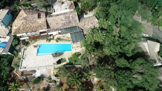 Casa de Condomínio com 13 Quartos para venda ou aluguel, 1350m² no Taubaté (Cambaquara), Ilhabela