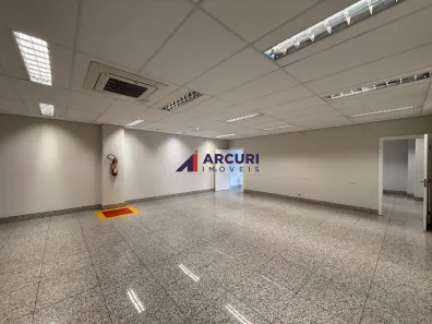 Sala Comercial para alugar, 120m² no Santa Efigênia, Belo Horizonte