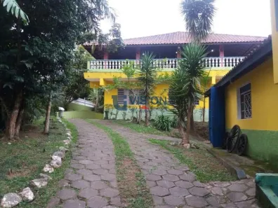 Fazenda/Sítio com 4 Quartos à venda, 609m² no Despezio, São Lourenço da Serra