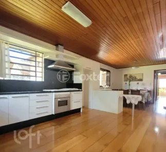 Casa com 3 Quartos à venda, 270m² no Santa Lúcia, Caxias do Sul