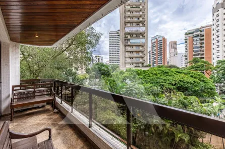 Apartamento com 3 Quartos para alugar, 210m² no Vila Nova Conceição, São Paulo