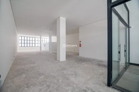 Prédio Comercial para alugar, 1062m² no Três Figueiras, Porto Alegre