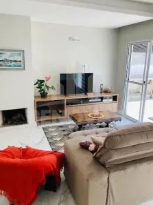Sobrado com 2 Quartos à venda, 131m² no Vila Mogilar, Mogi das Cruzes