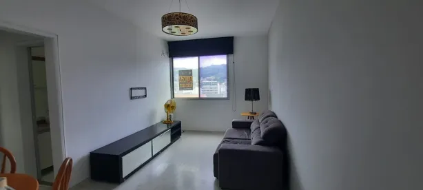 Apartamento com 2 Quartos para alugar, 58m² no Centro, Florianópolis