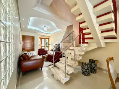 Casa com 3 Quartos à venda, 260m² no Cristo Redentor, Porto Alegre