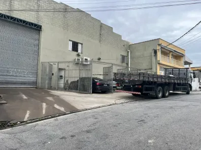 Galpão/Depósito/Armazém à venda, 798m² no Vila Carmosina, São Paulo