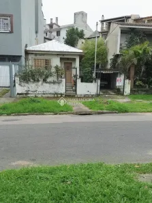 Casa com 3 Quartos à venda, 300m² no Chácara das Pedras, Porto Alegre