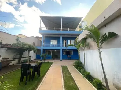 Casa com 3 Quartos à venda, 370m² no Industrial, Contagem