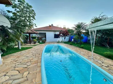 Casa com 3 Quartos à venda, 251m² no Jardim Colombo, Itapetininga
