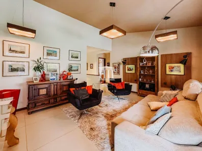 Casa de Condomínio com 4 Quartos à venda, 288m² no Golfe, Teresópolis