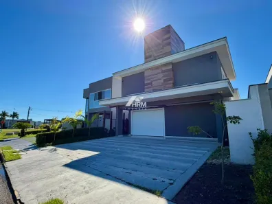 Casa com 3 Quartos à venda, 212m² no Santa Regina, Camboriú