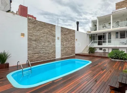 Casa com 3 Quartos para alugar, 324m² no Campinas, São José