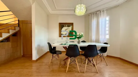 Sobrado com 4 Quartos à venda, 217m² no Califórnia, Londrina