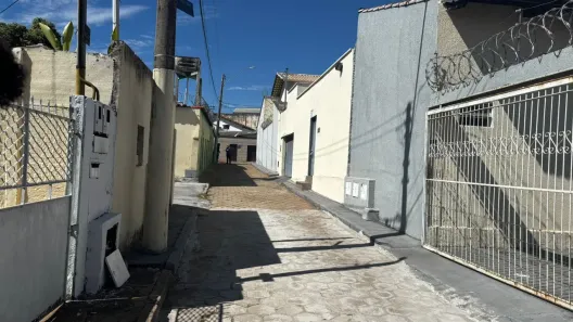 Casa com 3 Quartos para alugar, 108m² no Setor Centro Oeste, Goiânia