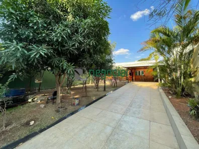 Casa com 4 Quartos à venda, 280m² no Jardim das Alterosas 1ª Seção, Betim