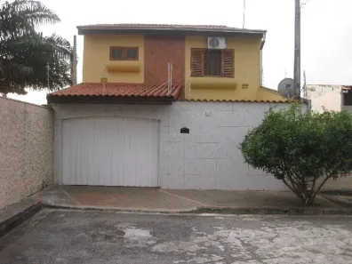 Casa com 4 Quartos à venda, 200m² no Éden, Sorocaba