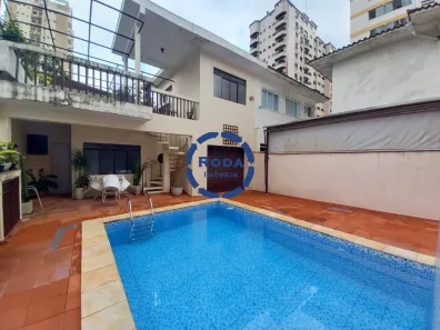 Sobrado com 4 Quartos à venda, 211m² no Embaré, Santos
