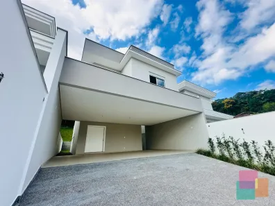 Casa com 4 Quartos à venda, 254m² no América, Joinville