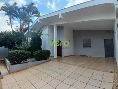 Casa com 4 Quartos à venda, 245m² no Chácara Machadinho II, Americana