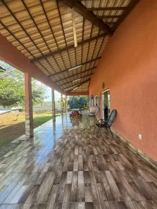 Fazenda/Sítio com 3 Quartos para venda ou aluguel, 1200m² no , Hidrolândia