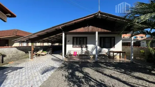 Casa com 3 Quartos à venda, 200m² no Costeira, Balneário Barra do Sul