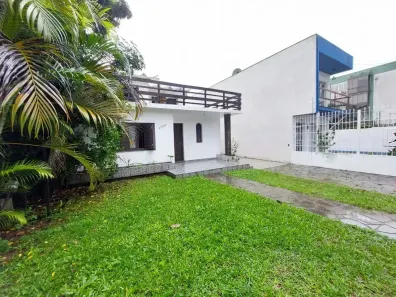Casa com 5 Quartos à venda, 240m² no Nonoai, Porto Alegre