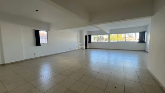 Sala Comercial à venda, 84m² no Centro, Caxias do Sul