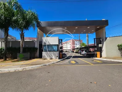Apartamento com 2 Quartos para alugar, 10m² no Centro, Marília