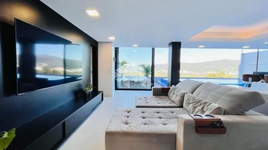 Casa com 4 Quartos à venda, 304m² no Trindade, Florianópolis