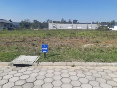Lote/Terreno à venda, 377m² no Primeira Linha, Criciúma